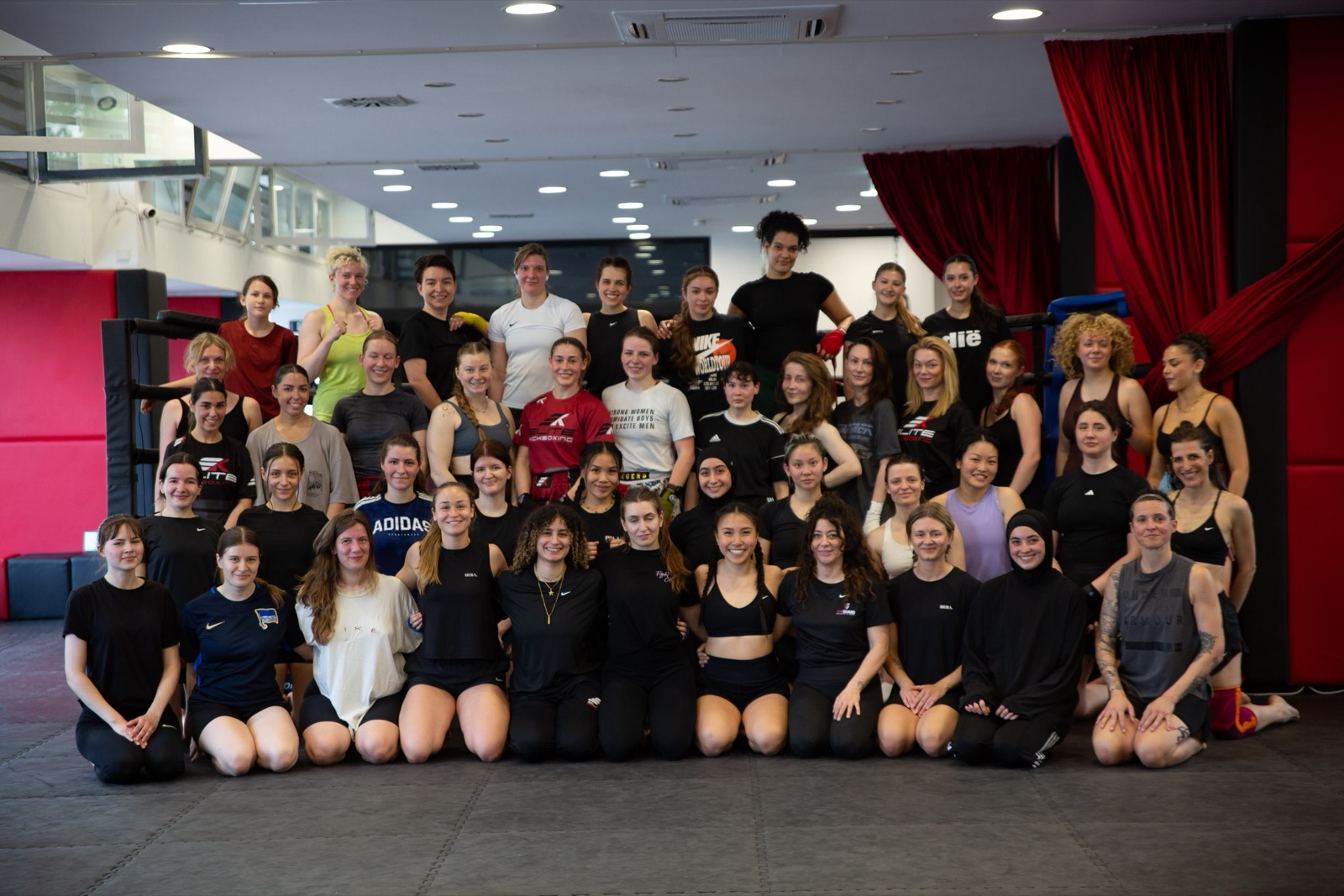 Technique exchange and coaching breakdown at HERA workshop